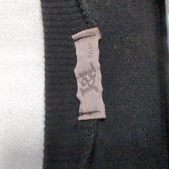 J&L Paris Black Distressed Splatter Paint Crewneck Sweatshirt Size Medium - Picture 6 of 8